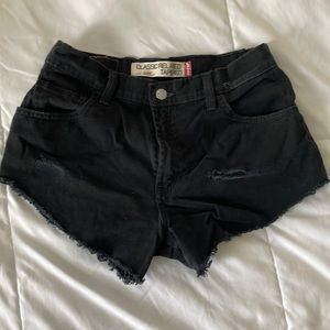 Levi black shorts